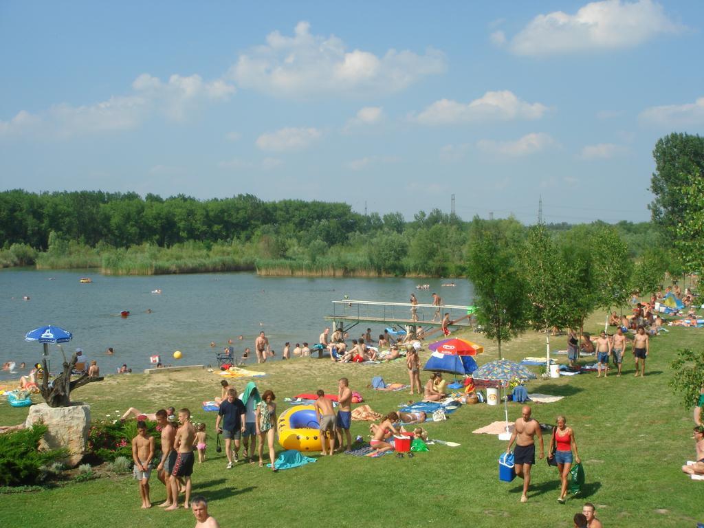 فندق Achilles Park غيور المظهر الخارجي الصورة